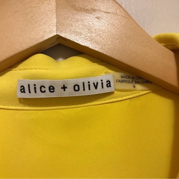 Alice + Olivia Yellow Yoko Short-sleeve Pleated Shirt Dress - Picture 3 of 15